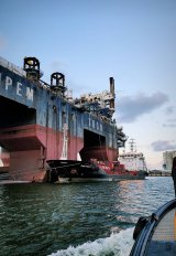 MT Skaw Provider bunkering the Saipem 7000, a semi submersible DP crane vessel